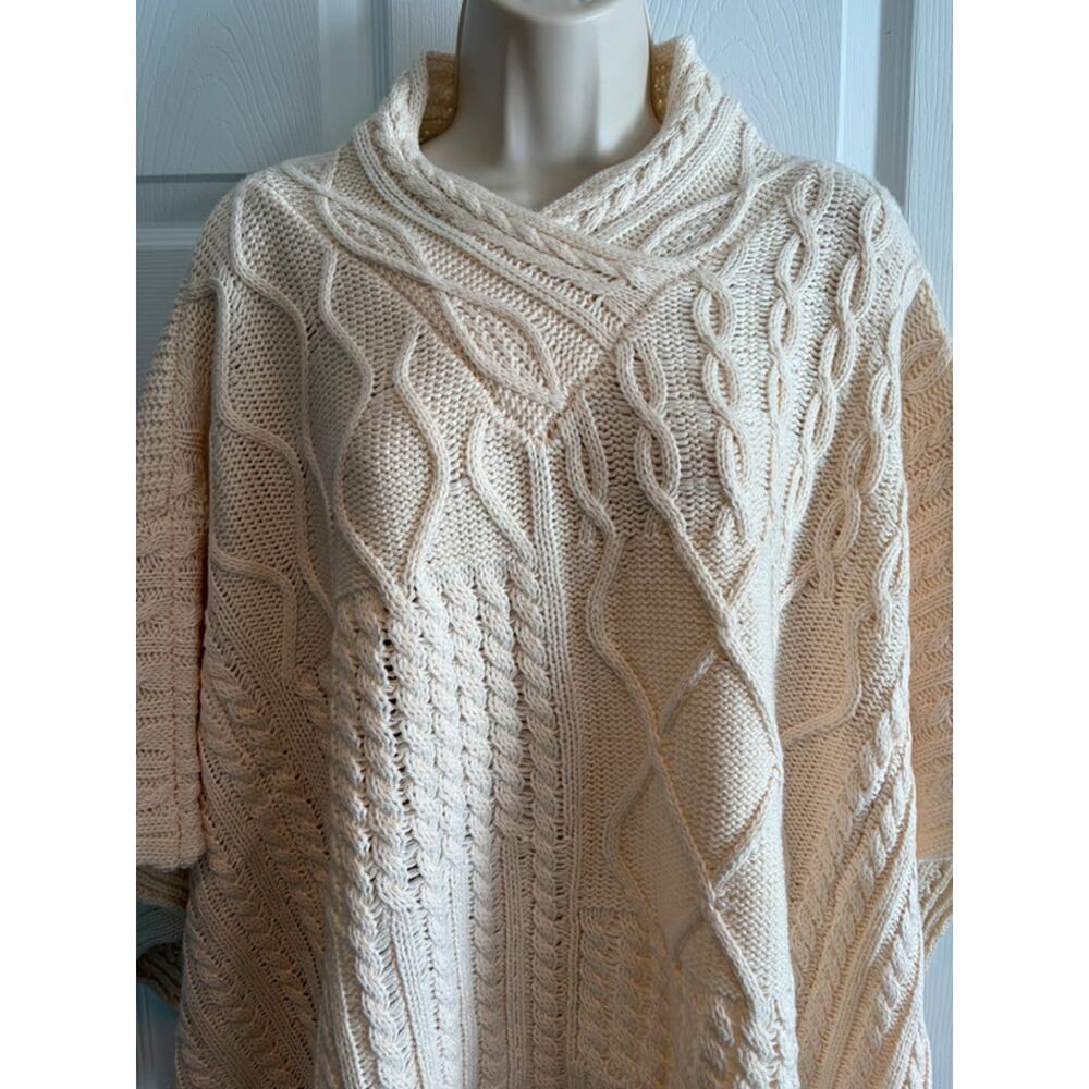 Le Moda Cream Cable‎ Knit Poncho SweaterLuxury Minimalist Y2K Cottagecore NWT